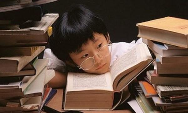Nằm Mơ Thấy Vợ Chồng Bỏ Nhau Đánh Con Gì?