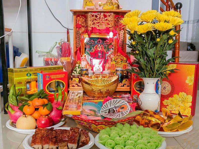 Cúng bàn thờ Ông Địa