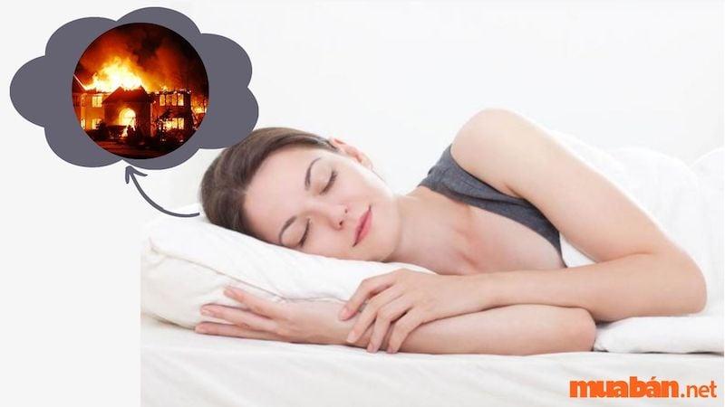 Nằm Mơ Thấy Cháy Xe Máy: Điềm Báo Gì Về Tương Lai?