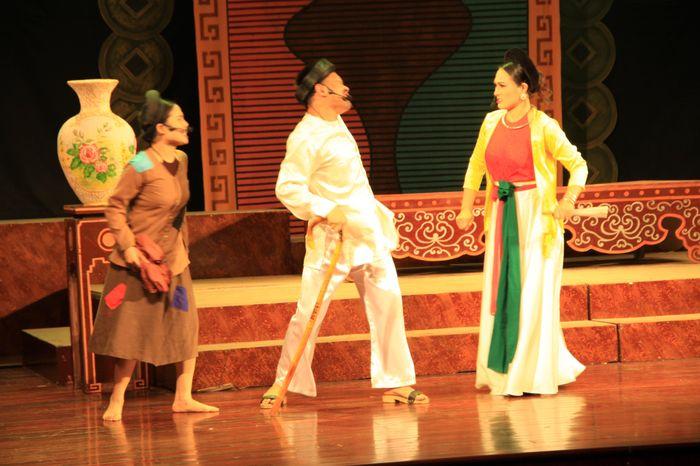 Nằm Mơ Thấy Chồng Bị Bệnh Nặng: Giải Mã & Số Đề