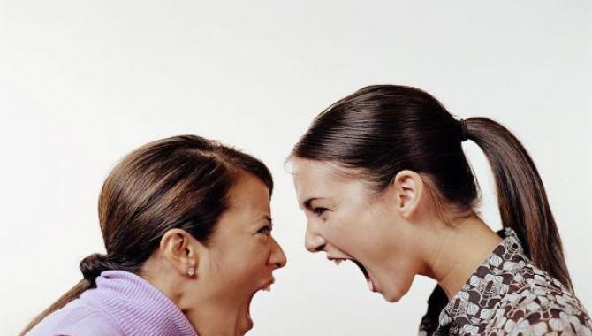 Giải mã giấc mơ cãi nhau với mẹ ruột
