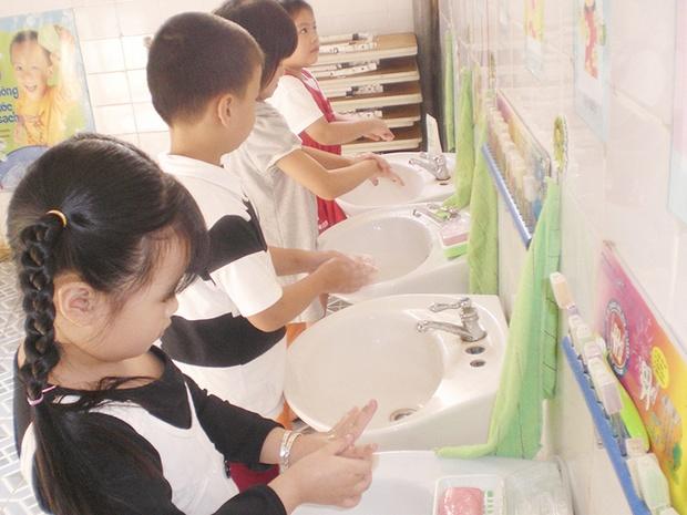 Lau Nhà Sạch Sẽ Trong Mơ