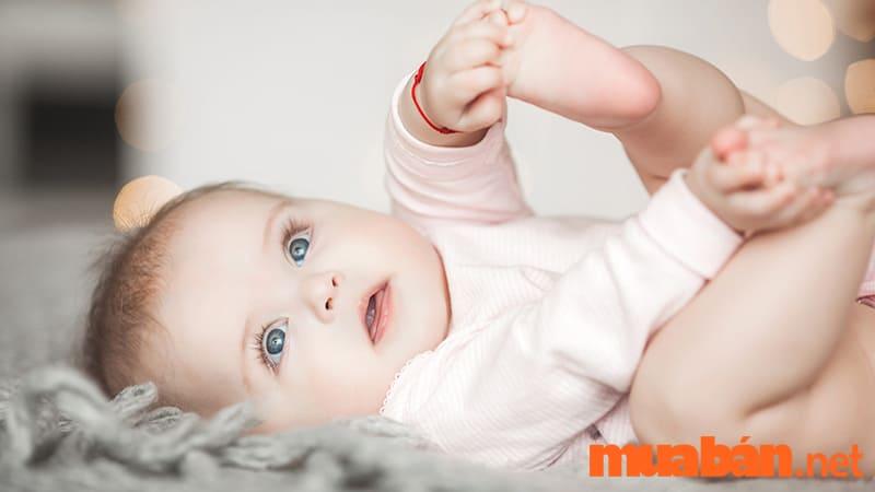 Nằm mơ thấy bé trai khóc