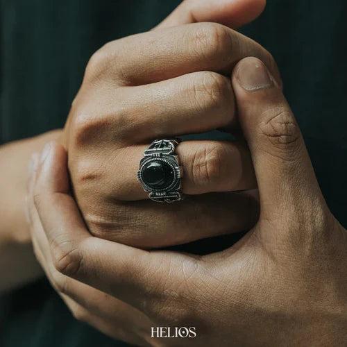 Nhặt được vòng bạc trong mơ: Điềm báo gì?