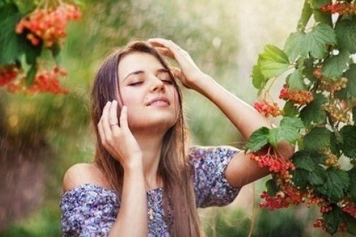 Nằm Mơ Thấy Bướm Phụ Nữ Đánh Con Gì?